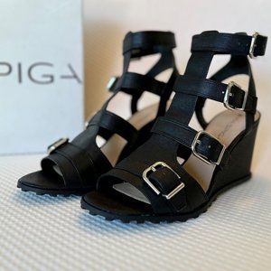 Via Spiga V-Luxie wedge sandals